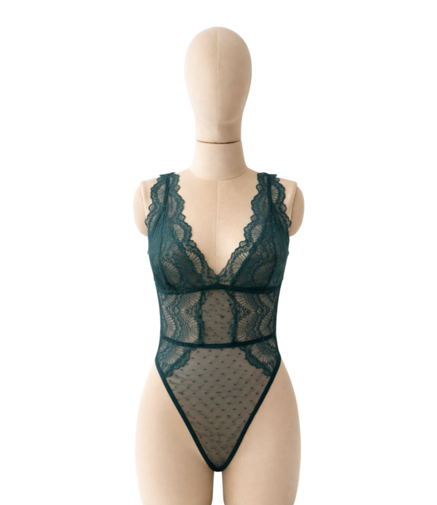 emerald-whisper-lace-bodysuit-front-mannequin